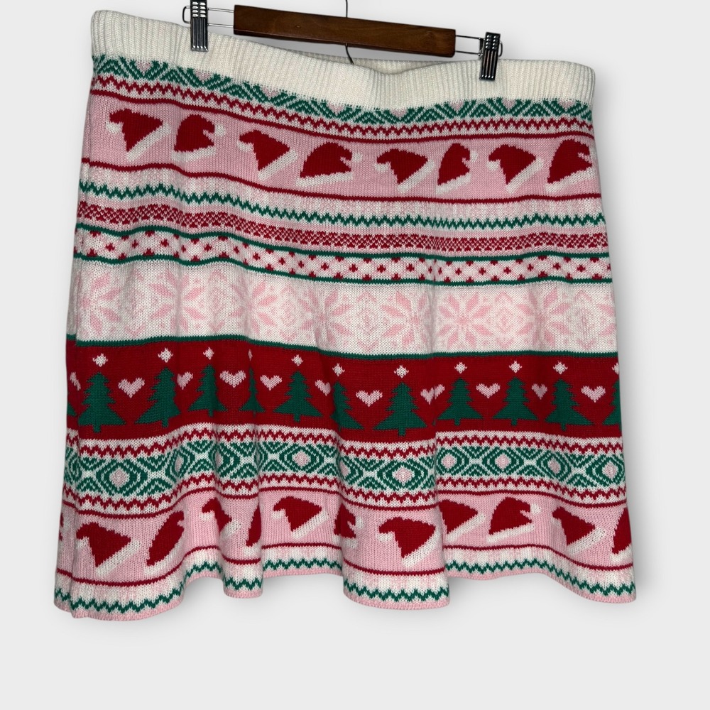Christmas Sweater Skirt Santa Hats Christmas Trees Pink Red Snow Plus Size 1X